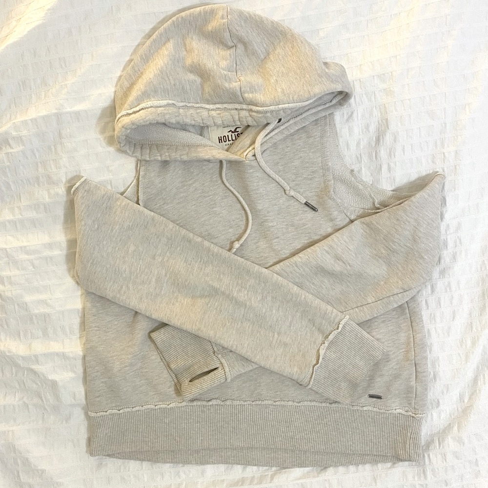 Cream Colored Hollister Hoodie Size Small